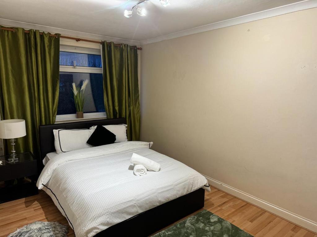 El Met Global Apartment Erith Экстерьер фото